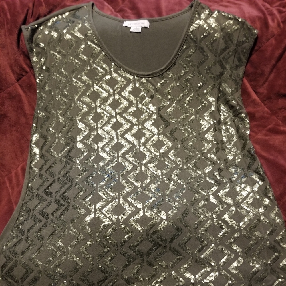 Sleeveless top